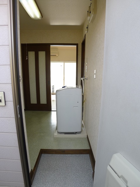 グランドールK 玄関