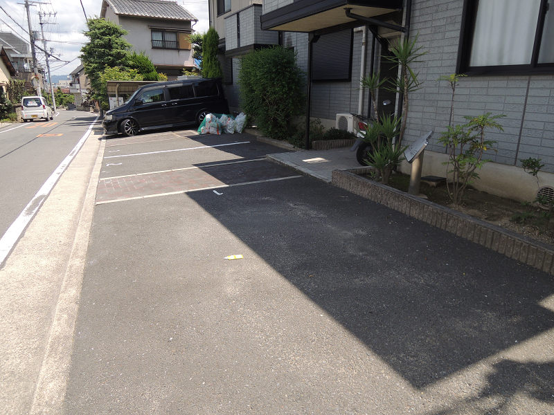 セジュール山の手 駐車場