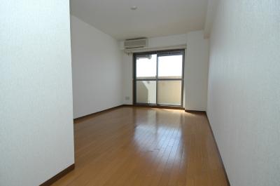 クレセール杉ヶ町 リビング