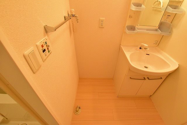 エクレールグランデ　Ａ棟 その他7