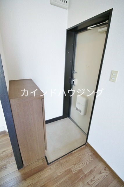 カーサヴェールキタノ 玄関