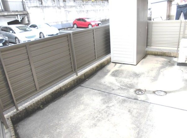 メゾン沖・皆賀　B棟 ベランダ