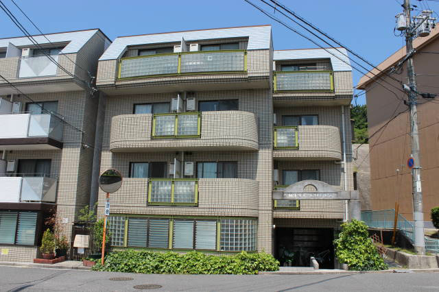 ウエストコート 401号室 外観