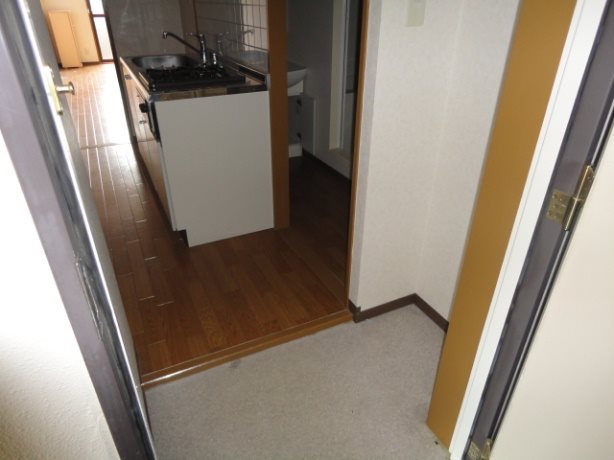 クレベール相原 玄関