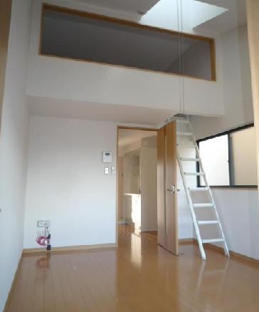 愛知県名古屋市中区橘１丁目 リビング