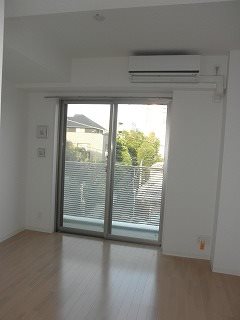 ＲＩＳＥ ＮＡＫＡＮＯＳＨＩＮＢＡＳＨＩ リビング