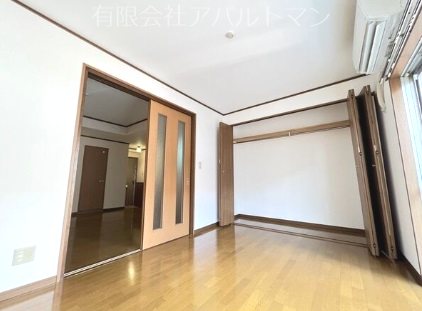 ラクラスコート山王 ベッドルーム