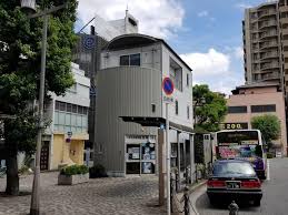 パインアベニュー 警察署・交番