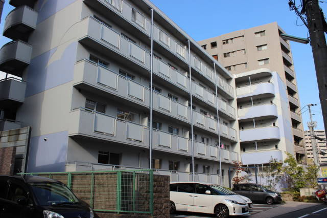 C.C.COURT五日市駅前 外観
