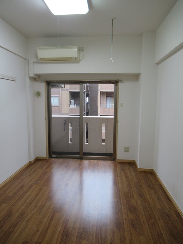 スパシエフィールドＳ新都心 玄関