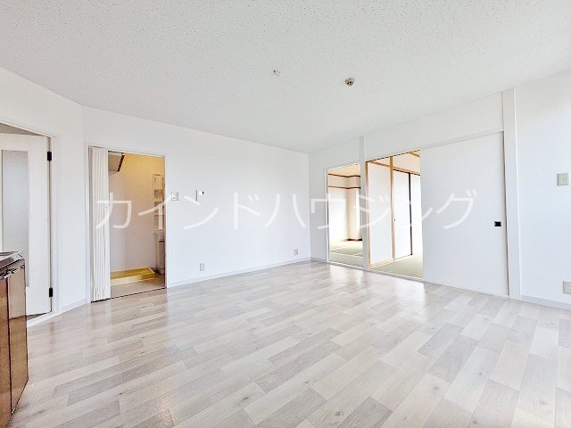 大阪府大阪市住之江区西住之江２丁目 リビング
