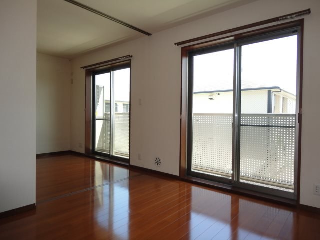 フレヴェール リビング