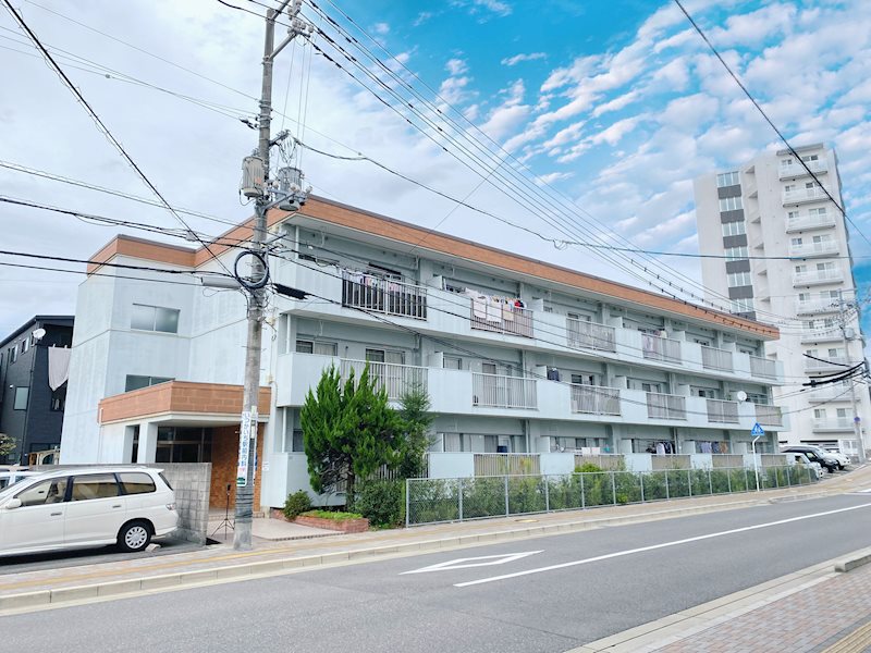 長尾マンション 302号室 外観