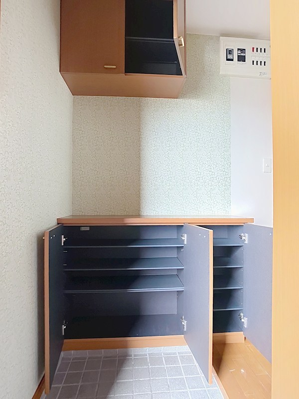ケルムスコットコート その他