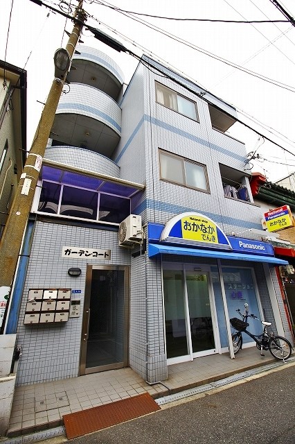 ガーデンコート 外観
