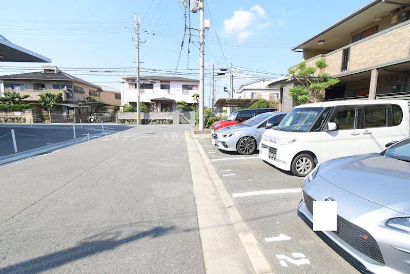大阪府東大阪市角田１丁目12-10 駐車場