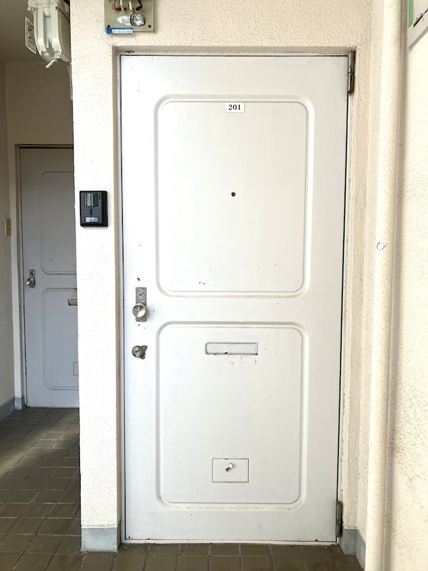 松本マンション 玄関