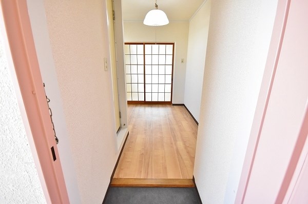 シャトレ新池 玄関