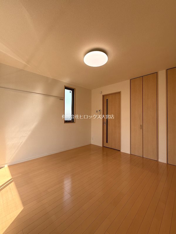 グランドソレイユA ベッドルーム