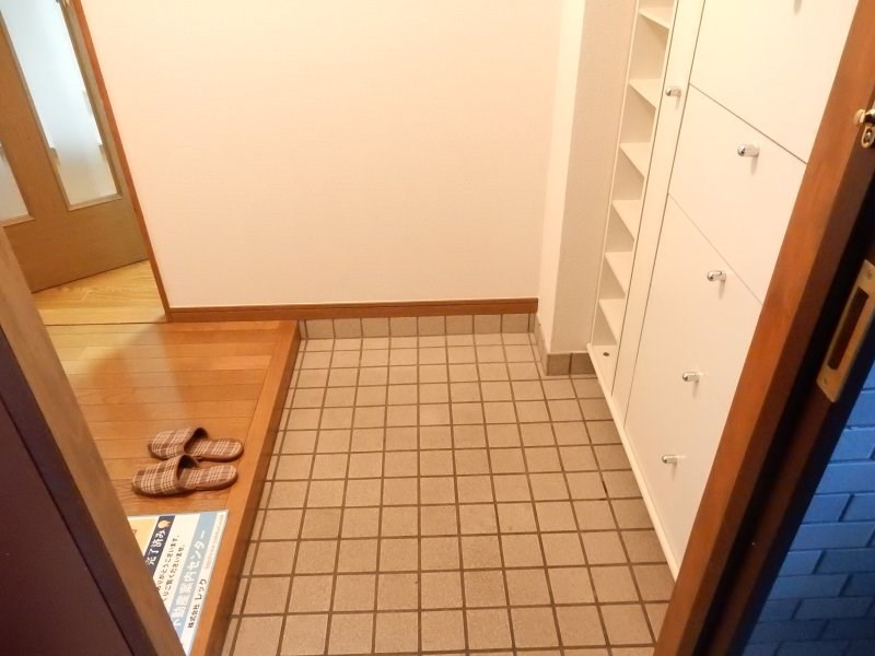 ハイツ清明 玄関