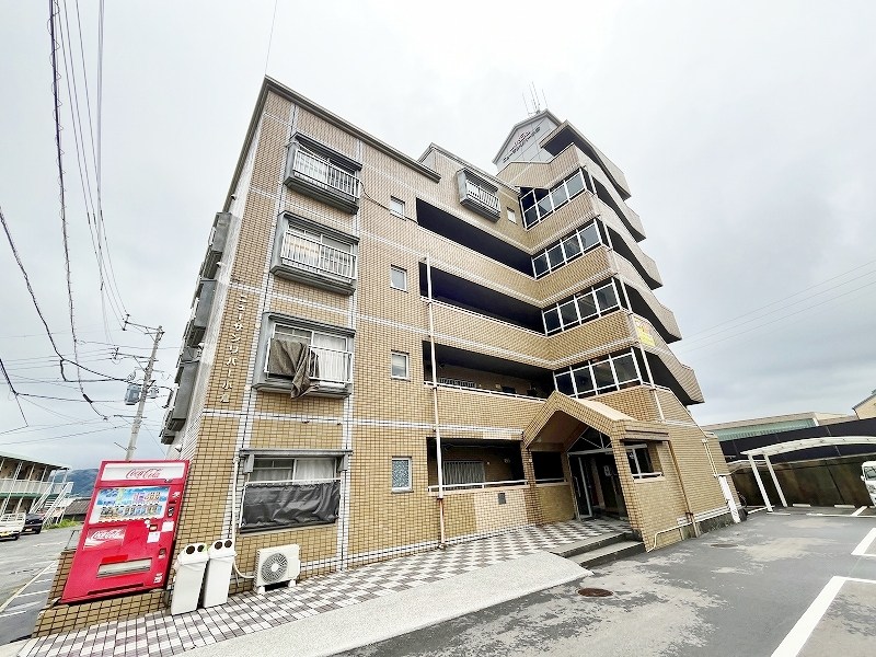 ニューサンリバー小倉 403号室 外観