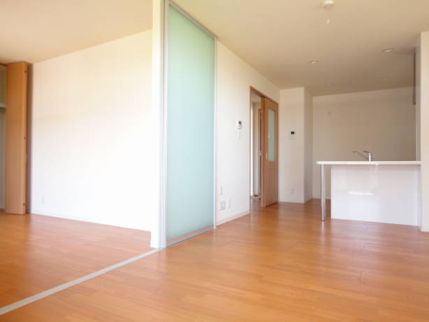 メゾーネ　Ａ棟 リビング