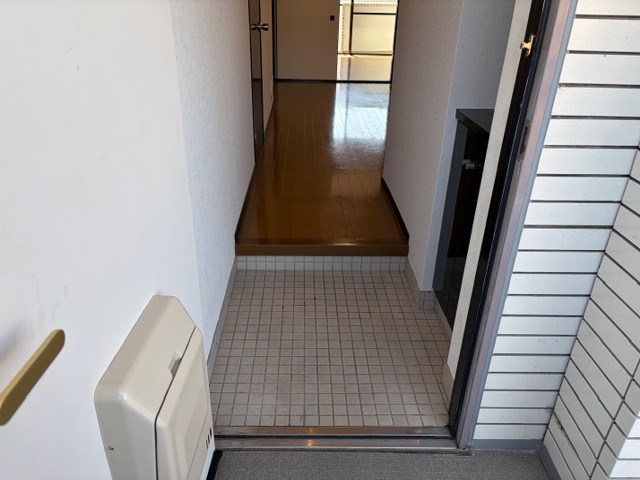 レフォール向ヶ丘 玄関