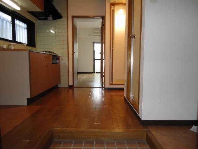 滝本ビル リビング