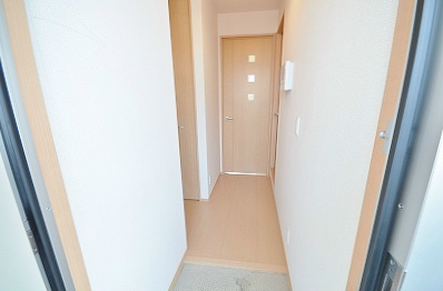 ドゥ　リヴェール 玄関