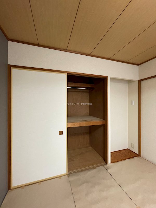 グランディール紫竹山 収納