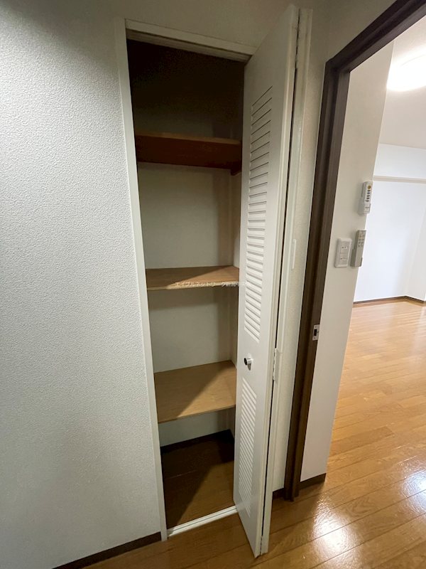 グランディール紫竹山 収納