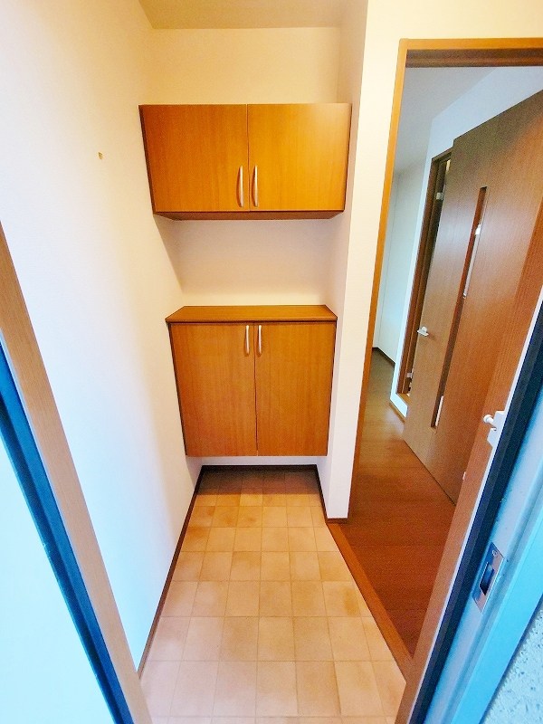 ウエスト スクエア 玄関