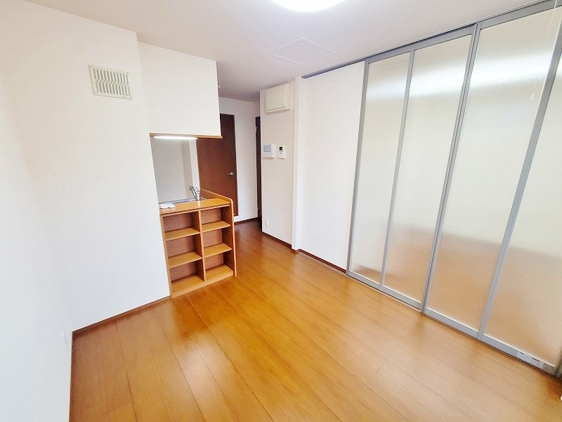 ウエスト スクエア リビング