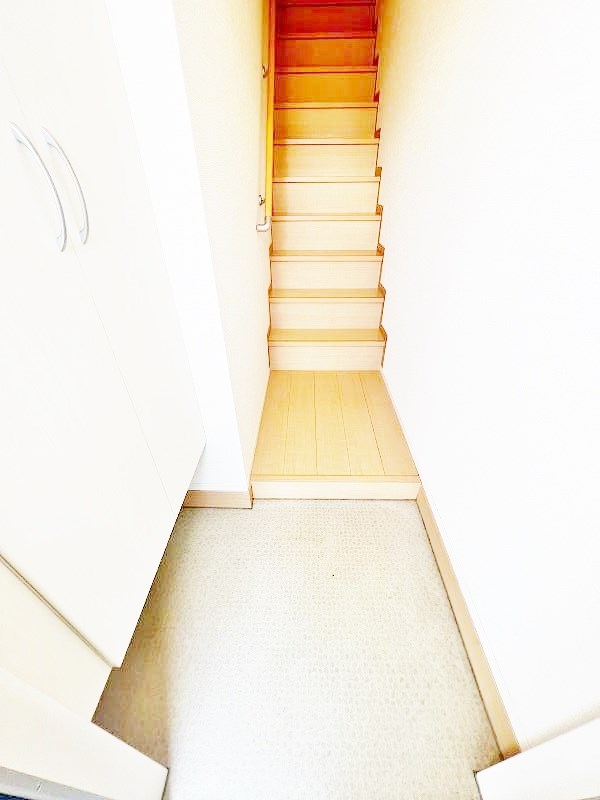 エスペランサ中曽根 玄関