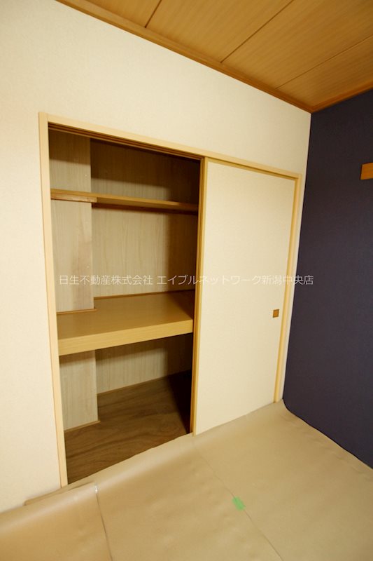 ヴィエンナーレ2000 収納