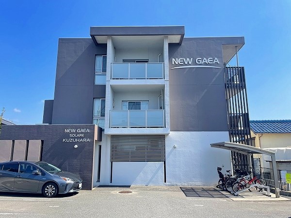 ニューガイアソラーレ葛原 301号室 外観