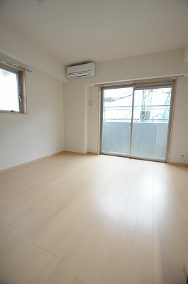 ベルガ南小倉 ベッドルーム