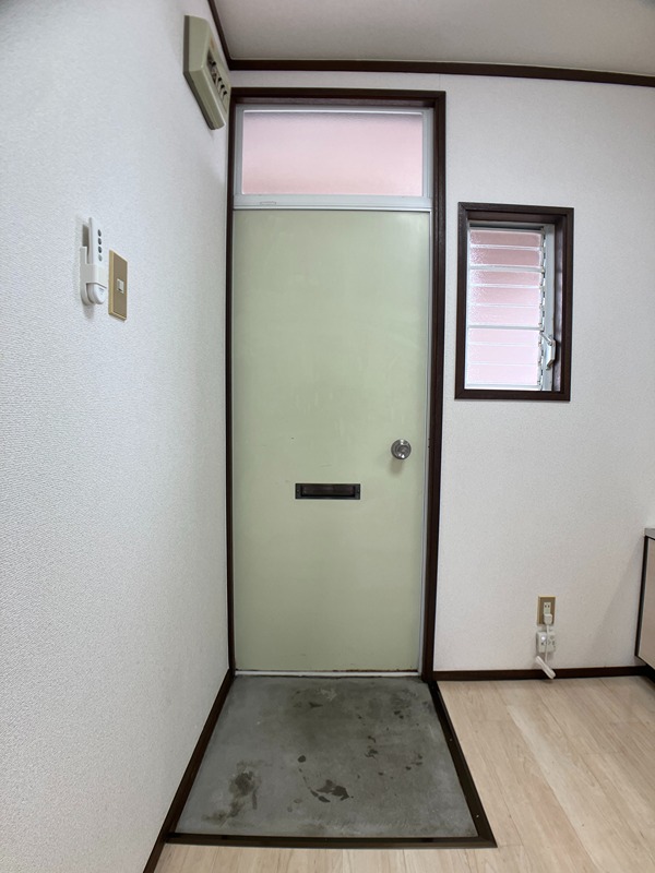 コーポラスあい 玄関