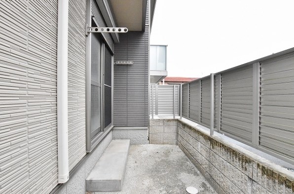 ジョイテル湯川Ａ棟 ベランダ