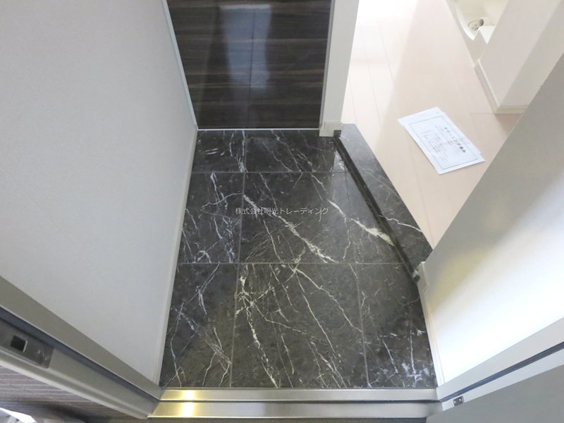 玄関 ヴァレッシア池袋シティ 玄関