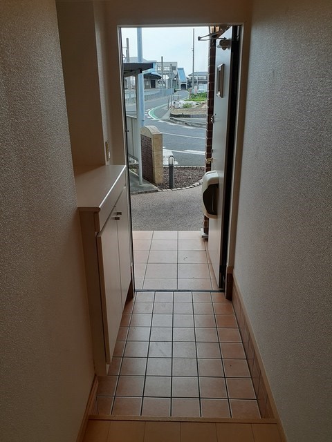 T&amp;rsquo;sウェーブ 玄関