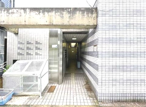 アミティエ徳川(長谷川ビル出来町) エントランス