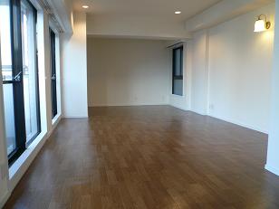 大阪府大阪市西区西本町１丁目 その他