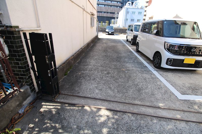 川濱ガレージ その他