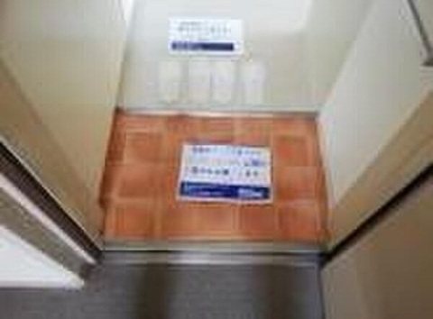 メゾンドソメイユ 玄関