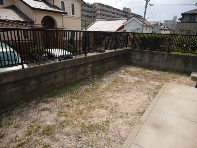 シャルマンロジェ壱番館 ベランダ