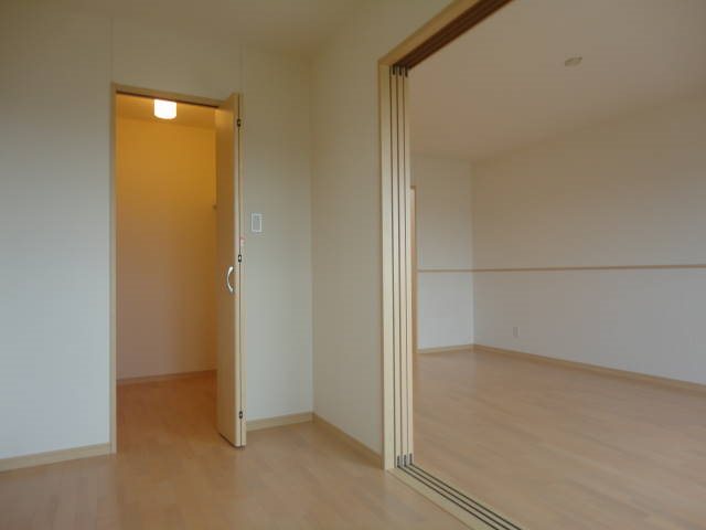 グランドゥール宮内 ベッドルーム