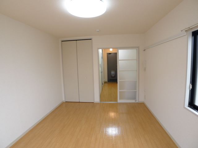 HODAKA Canal 16 リビング