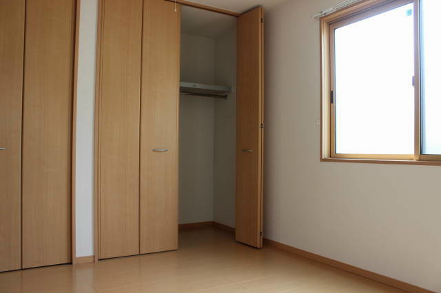 ヴィラ住吉　B棟 ベッドルーム