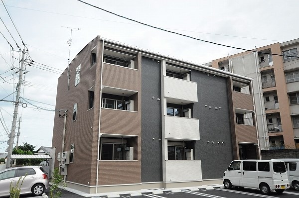 Ｍ’ｓ　ＳＱＵＡＲＥ　Ａ棟（エムズスクエア　Ａ棟） 102号室 外観